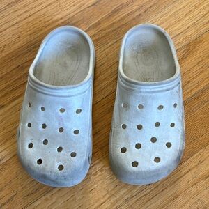 Casual Gray Slip-On Clogs 12 gender neutral